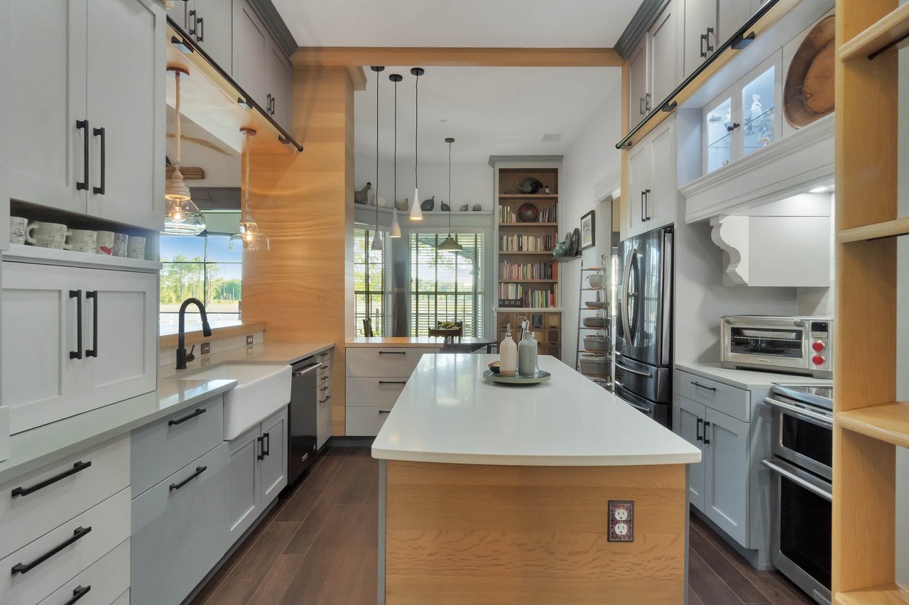 10929 Arrowtree Boulevard