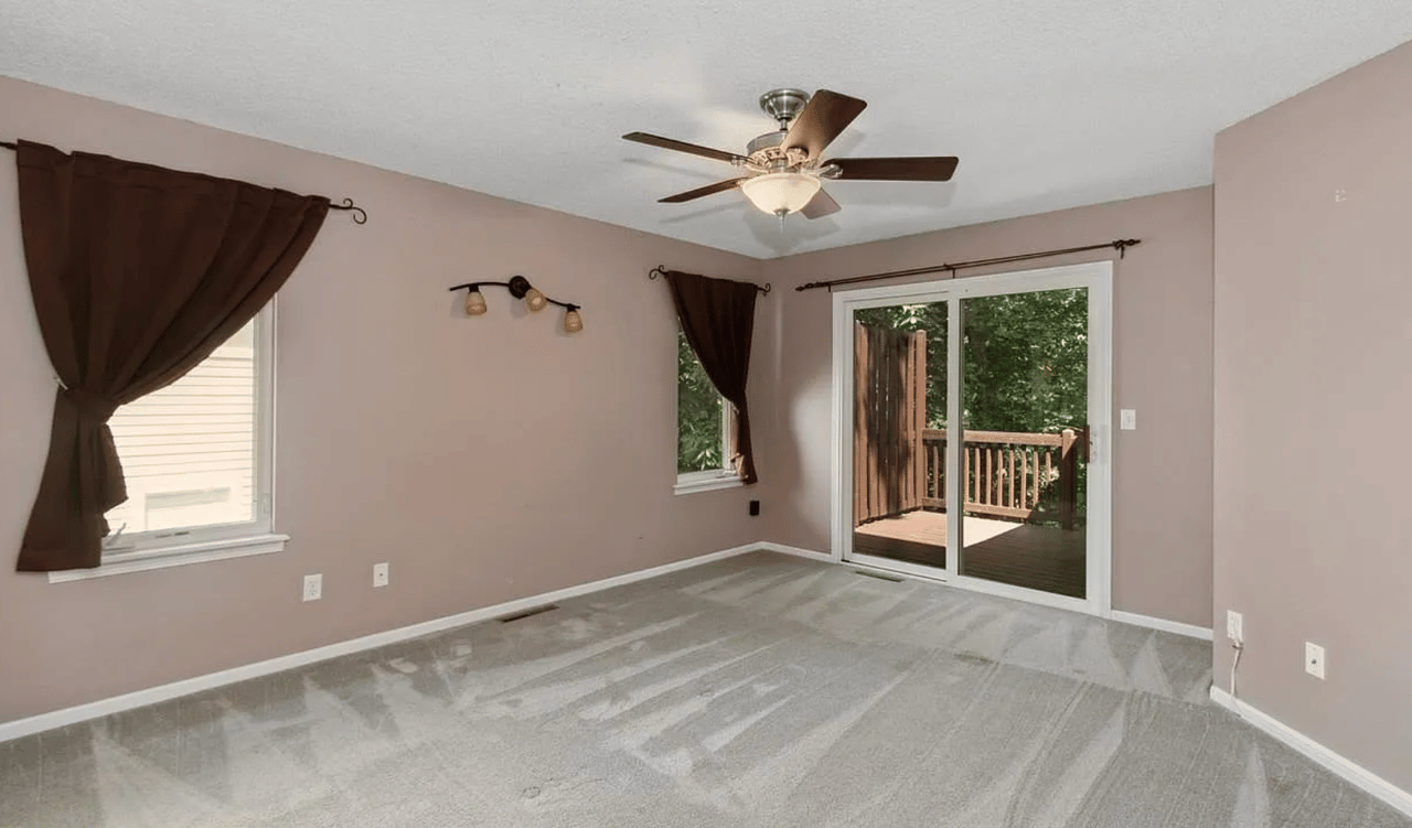 125 E Dovetail Dr
