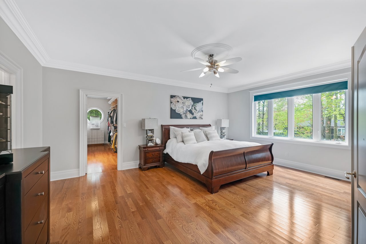 2126 Parker Dr