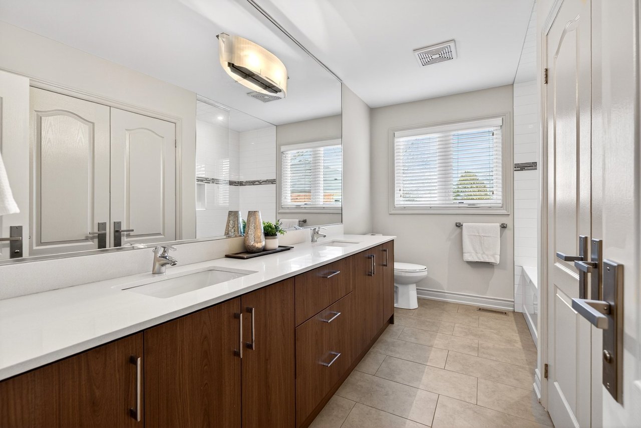 Grand Tyandaga Estate