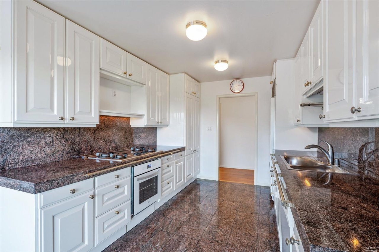 75 Monte Mar Dr