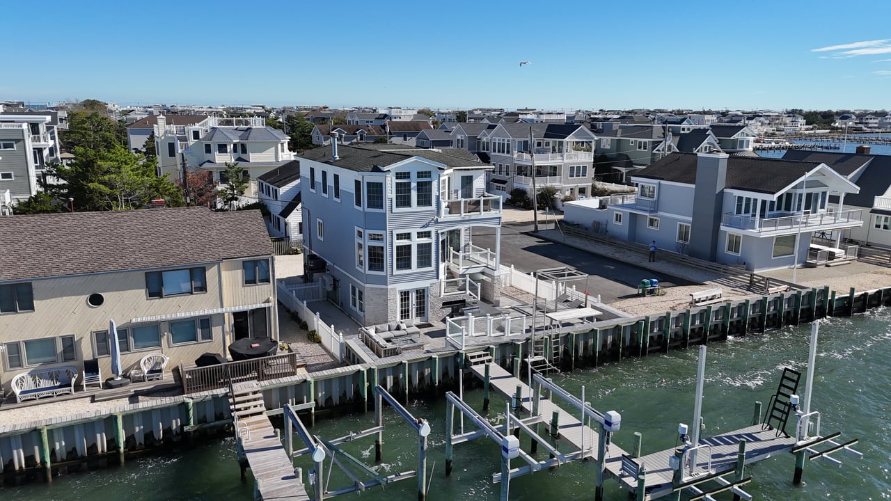 83 W California Avenue, Brant Beach