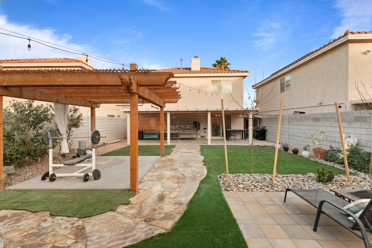 5183 Zoroaster Street