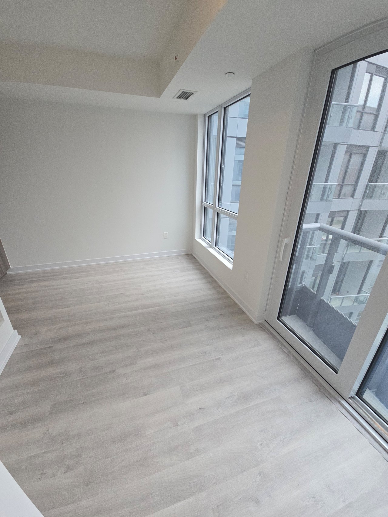 15 Richardson Street, Toronto C08 Unit: 711