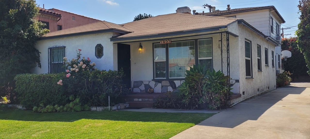 4 Units in Los Angeles