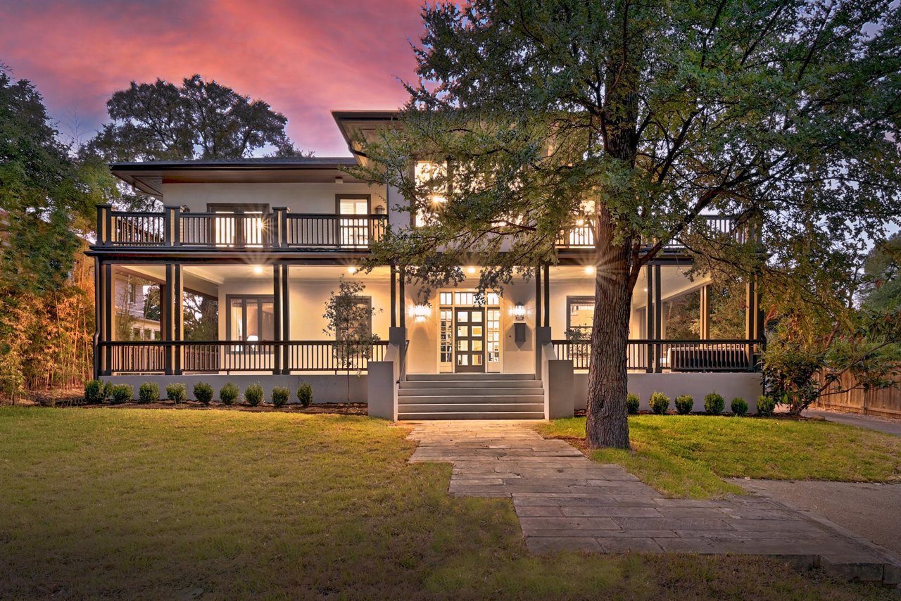 3306 Duval ST