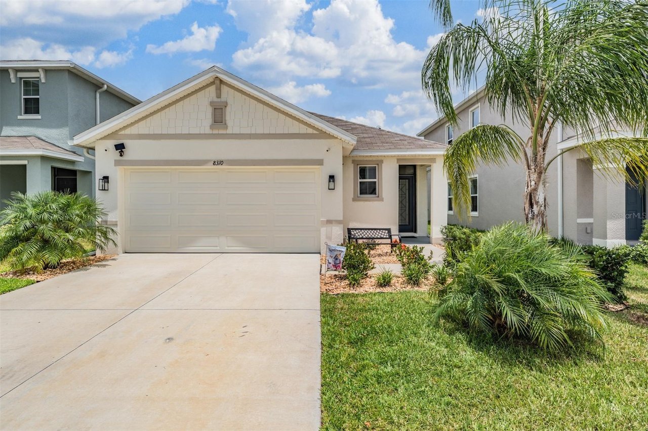 Turnkey Oasis in Epperson Lagoon
