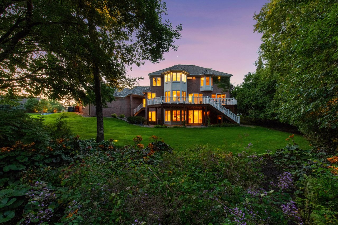 2487 Crowne Hill Road, Minnetonka