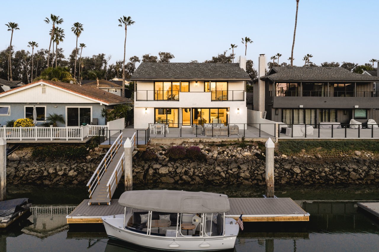 2851 SEAHORSE Avenue