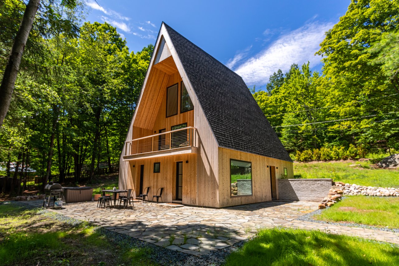 9 Mountain Lane