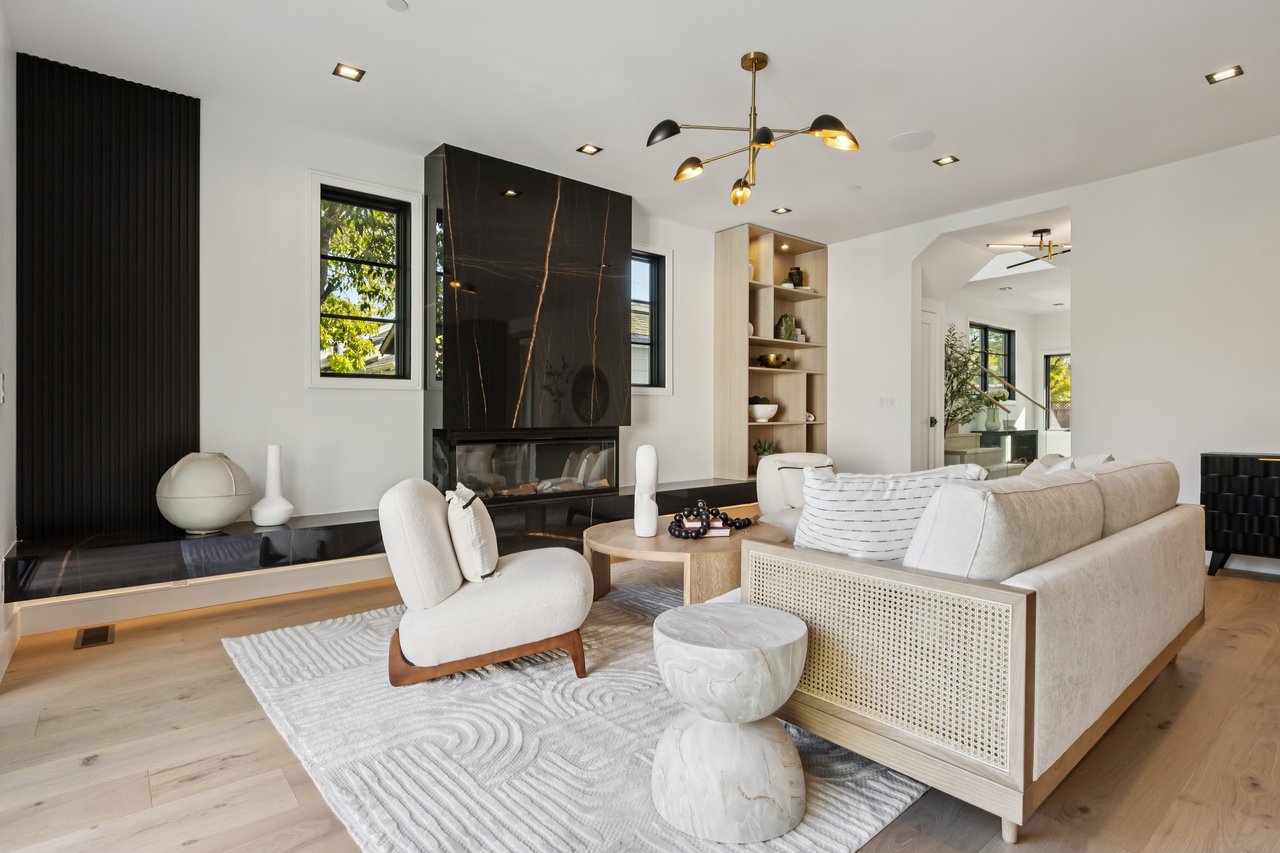 10 Channing Rd, Burlingame