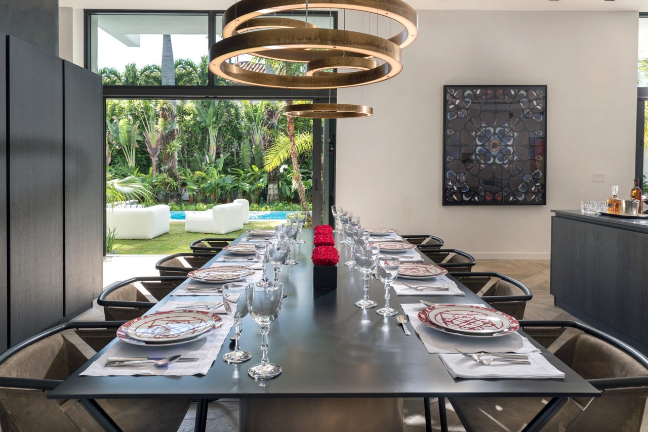 Mansion on North Bay Road Sells for $24.750M