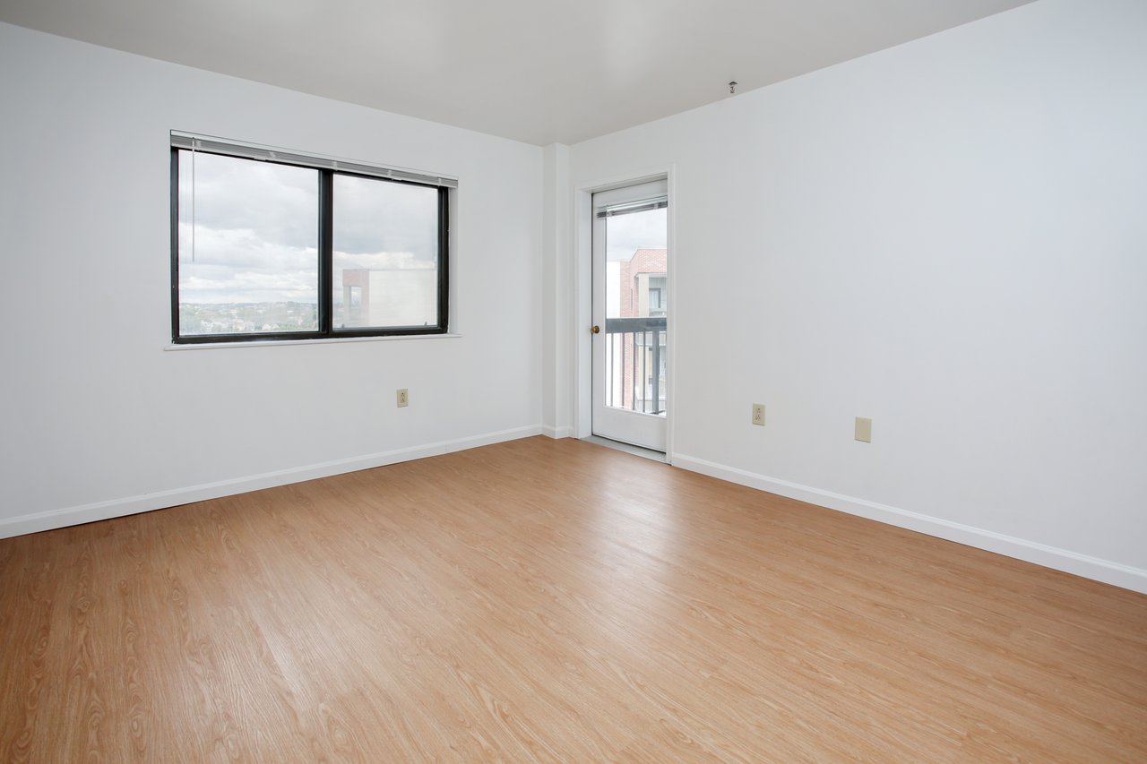 90 Quincy Shore Drive Unit: 812