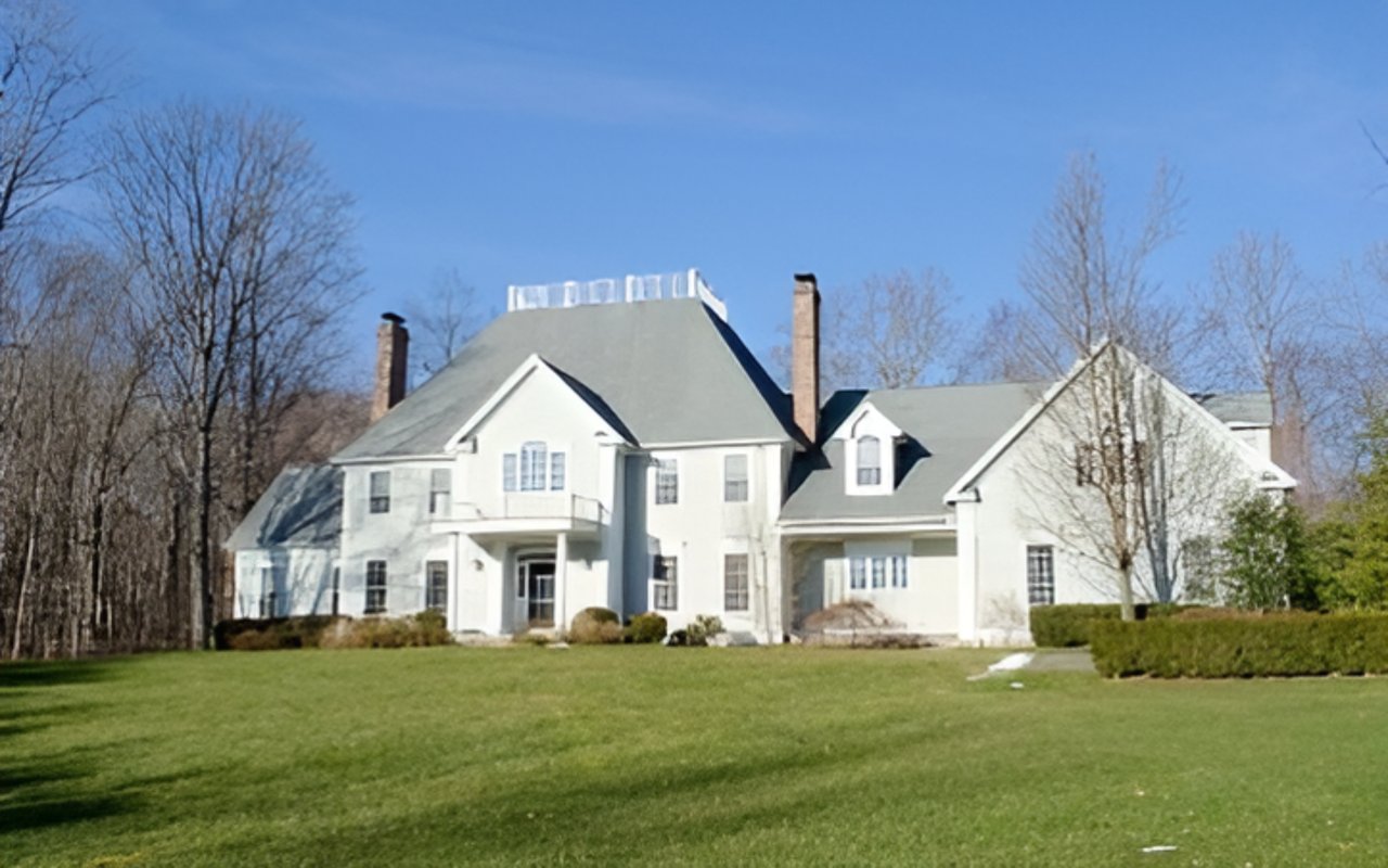 270 Farmstead Hill Road Fairfield, CT 06824
