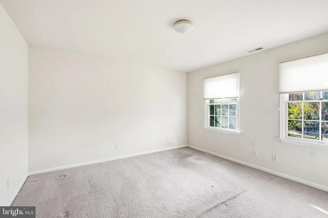 950 Bortons Landing Rd