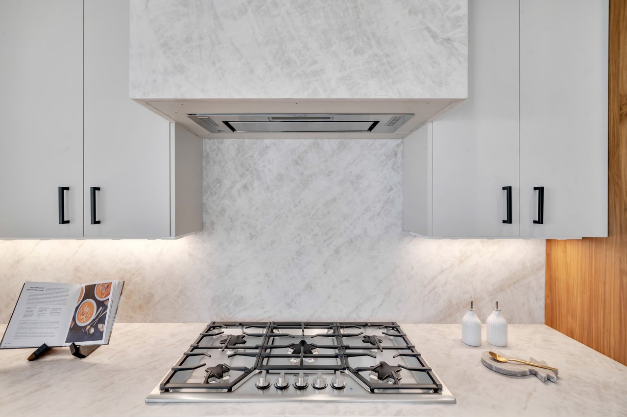 2220 Mackay Avenue B