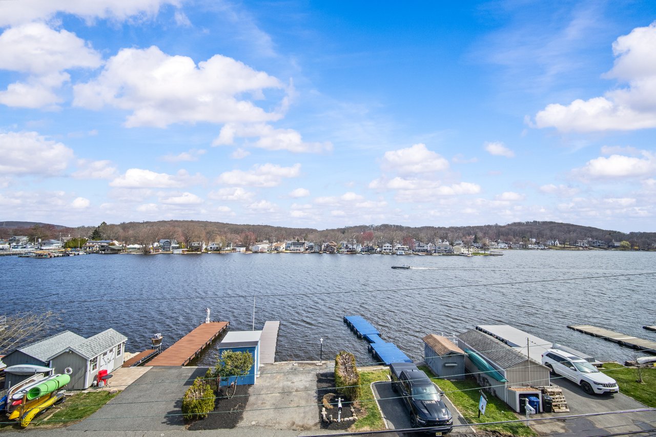35 S Lakeside Ave