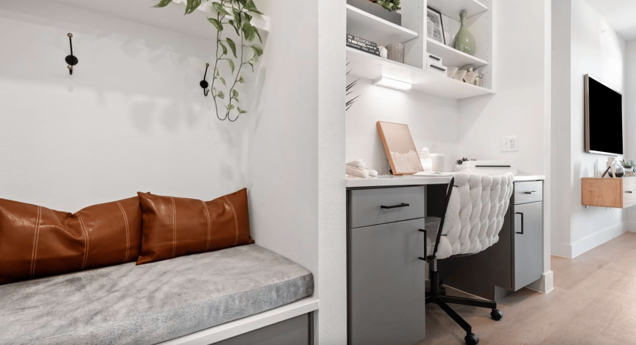 Lease today-Live up to 8 weeks for FREE!