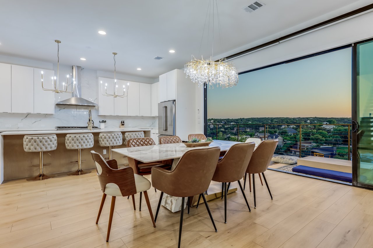 3138 Chisholm Trail