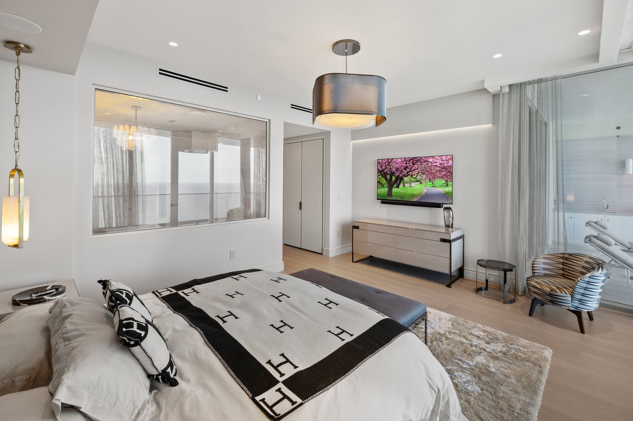 17901 Collins Ave # 3003