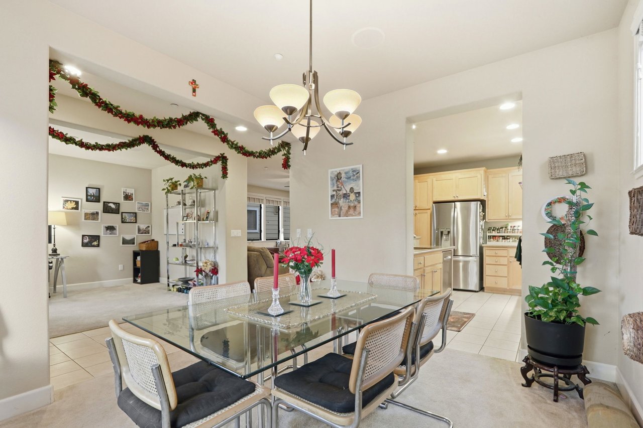 409 Spruce Ln, Palo Alto