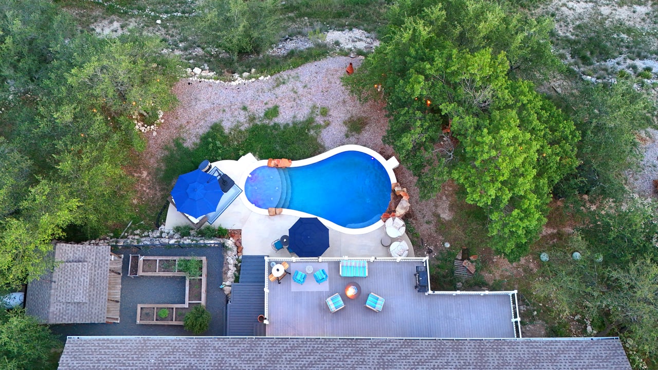 4115 Noon Day Cove