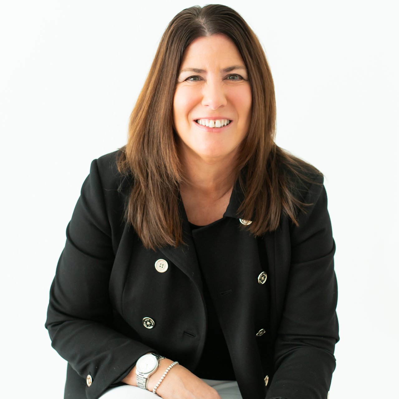 Laurie Cappuccio Reading, MA Real Estate Agent Headshot
