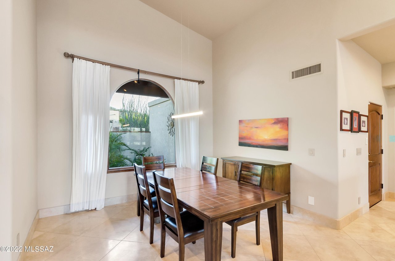 1931 E Buck Ridge Pl