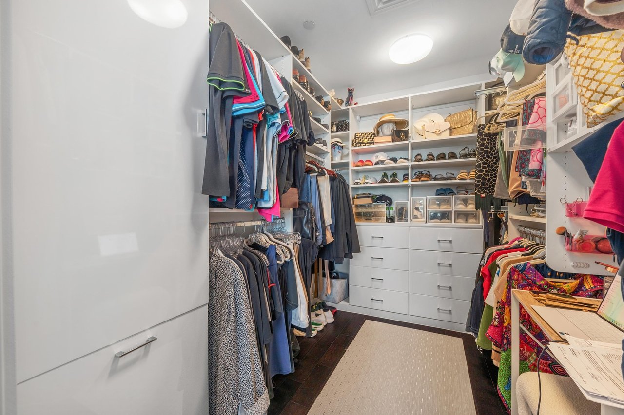 200 Congress Ave #13A