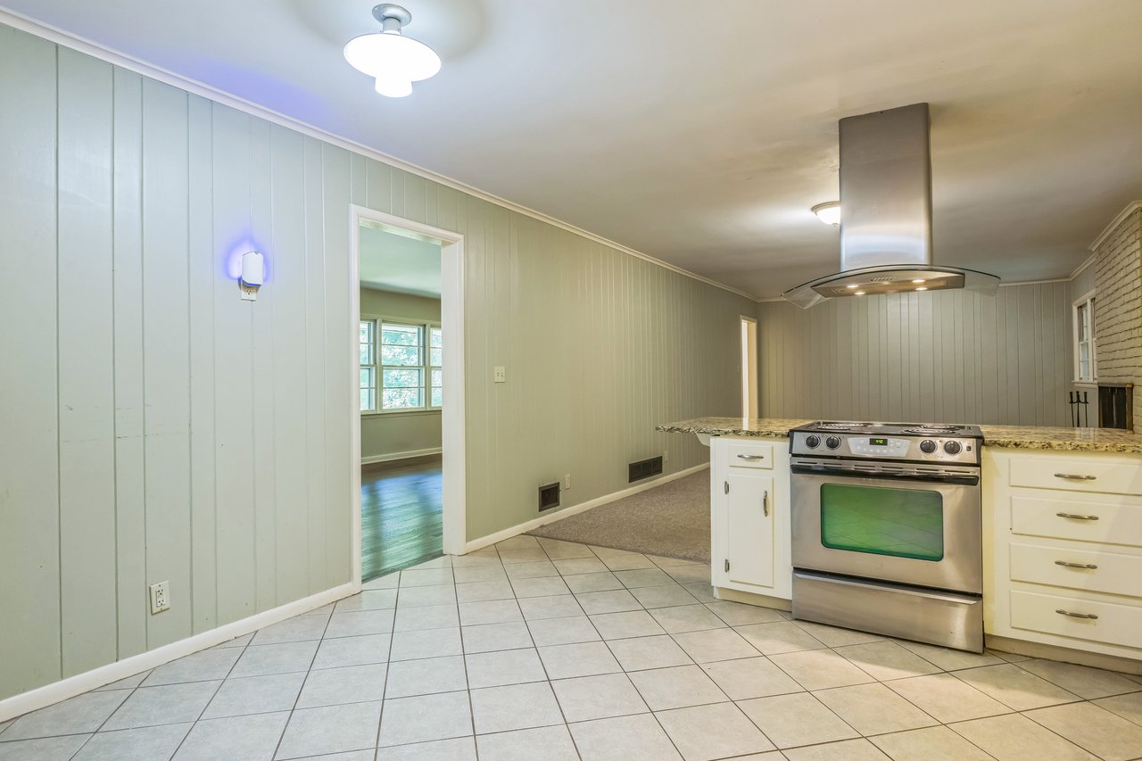 1646 Rainier Falls