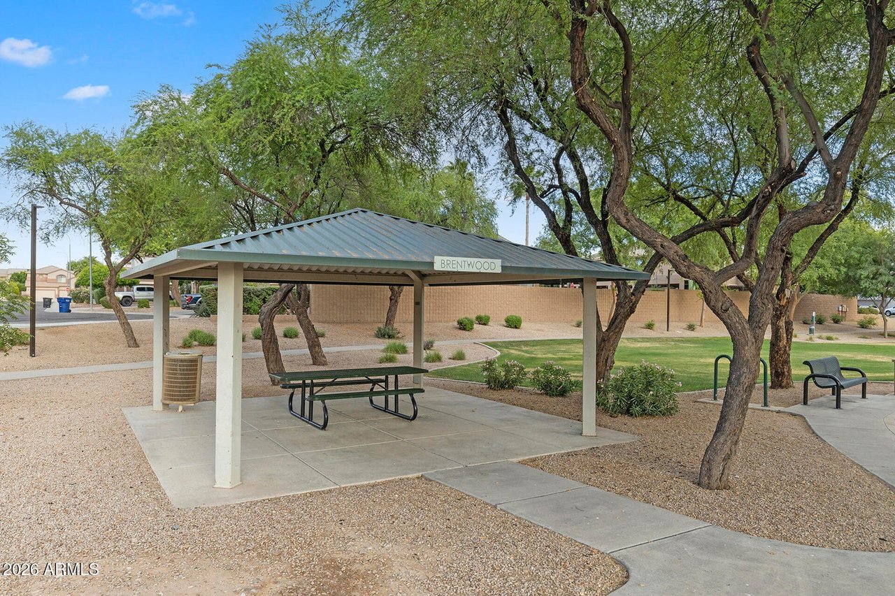 1582 E JADE Place