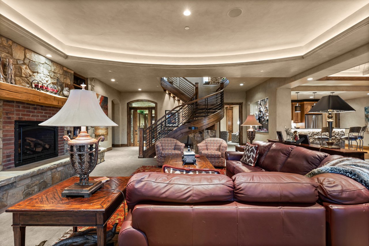 11328 Dante Circle