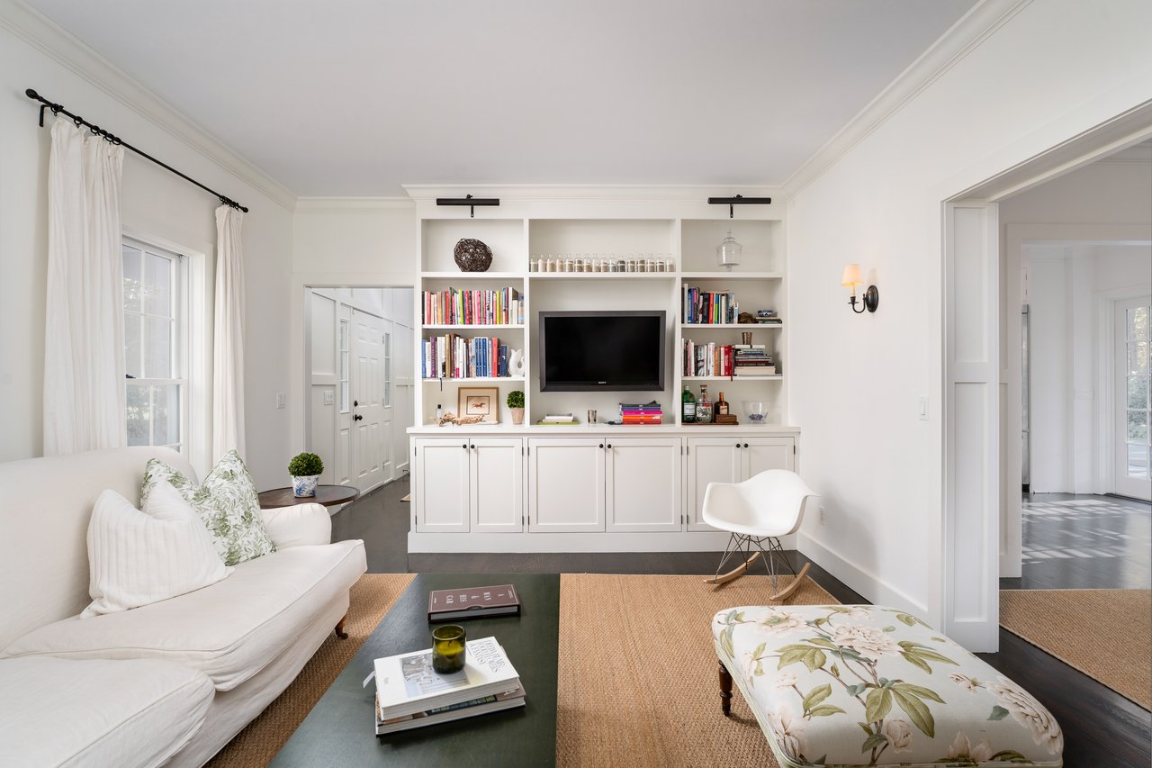 Private Sagaponack Estate Near the Ocean and Vineyards