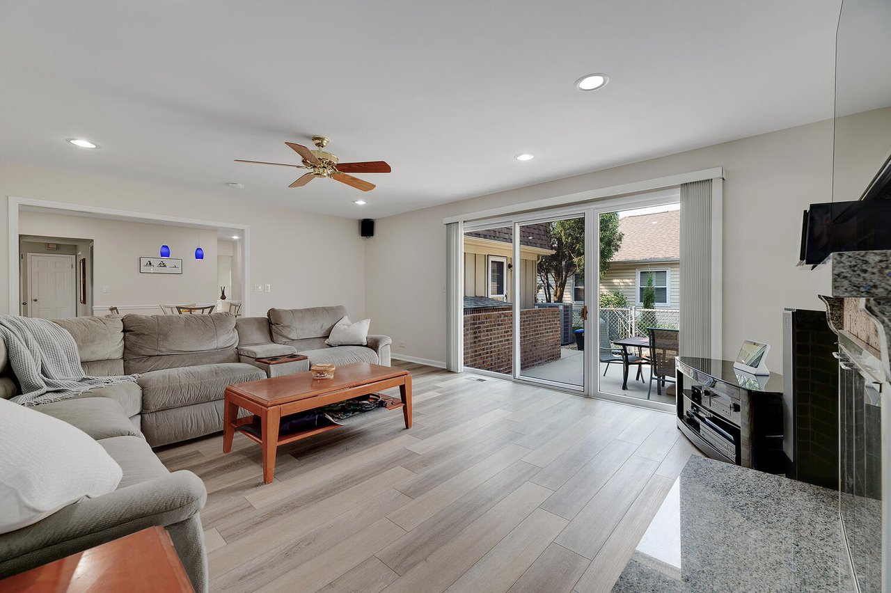 2043 Spring Green Dr Wheaton IL Home for Sale – The Streams | Joe Soto Real Estate