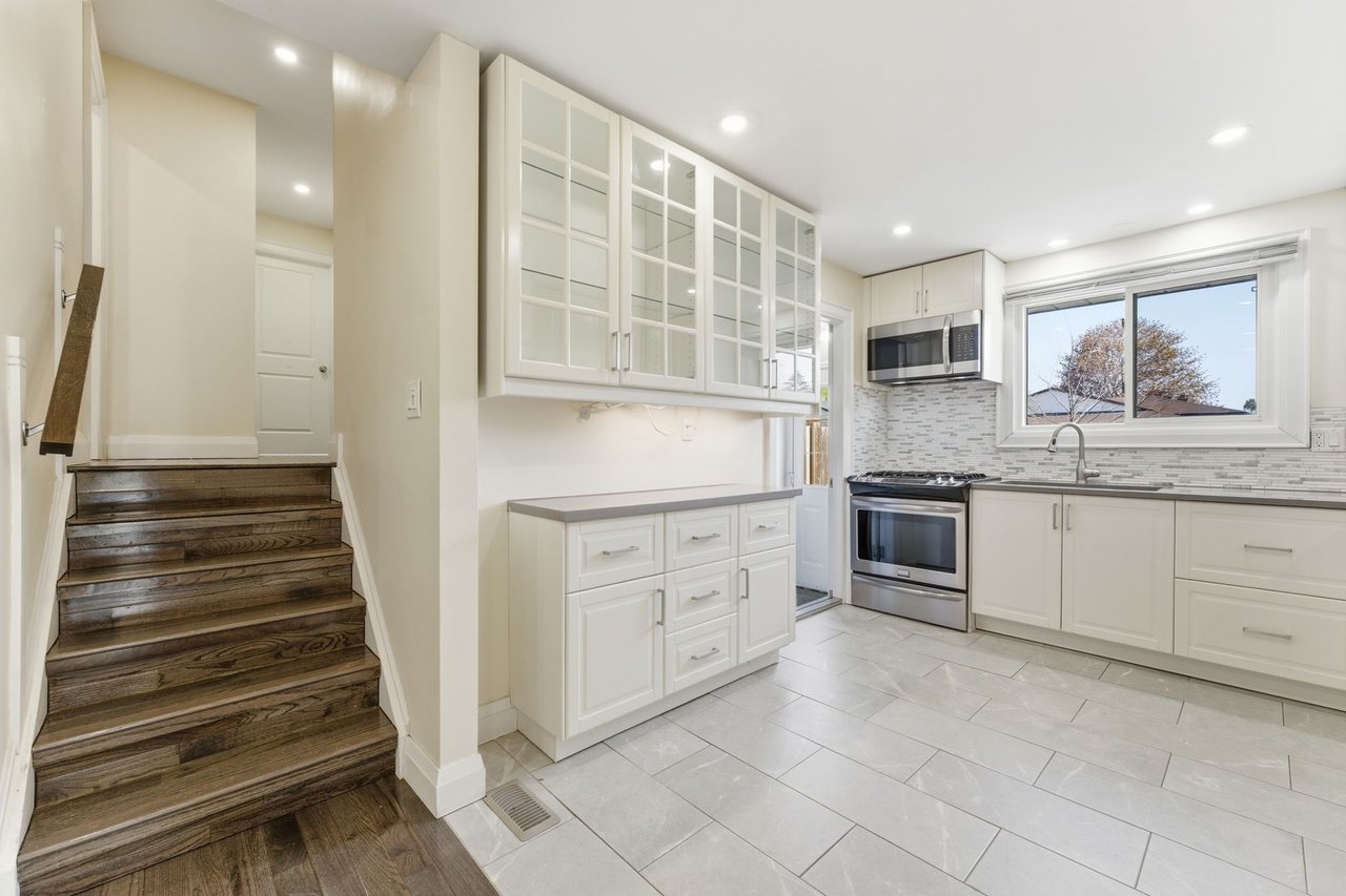 2362 Greenbank Tr