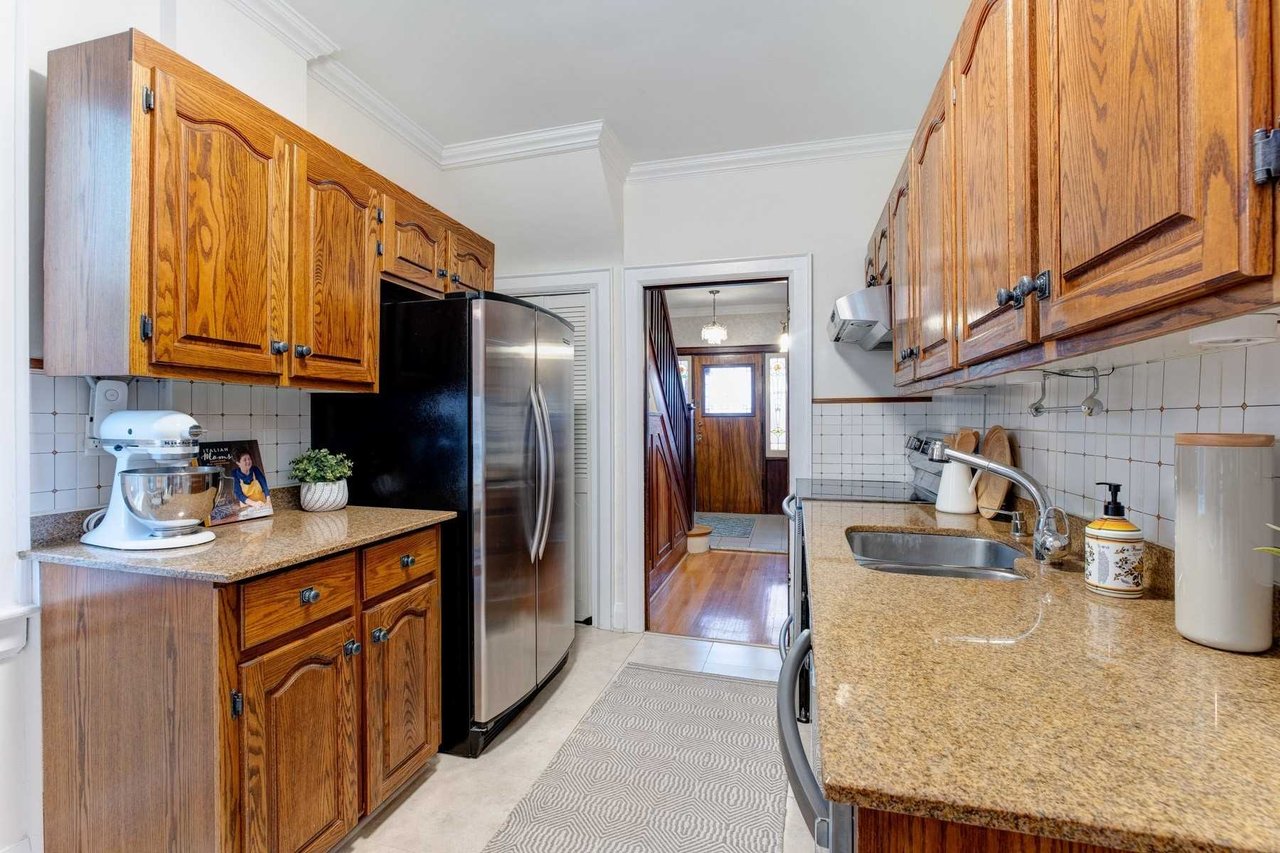 356 Kingswood Rd