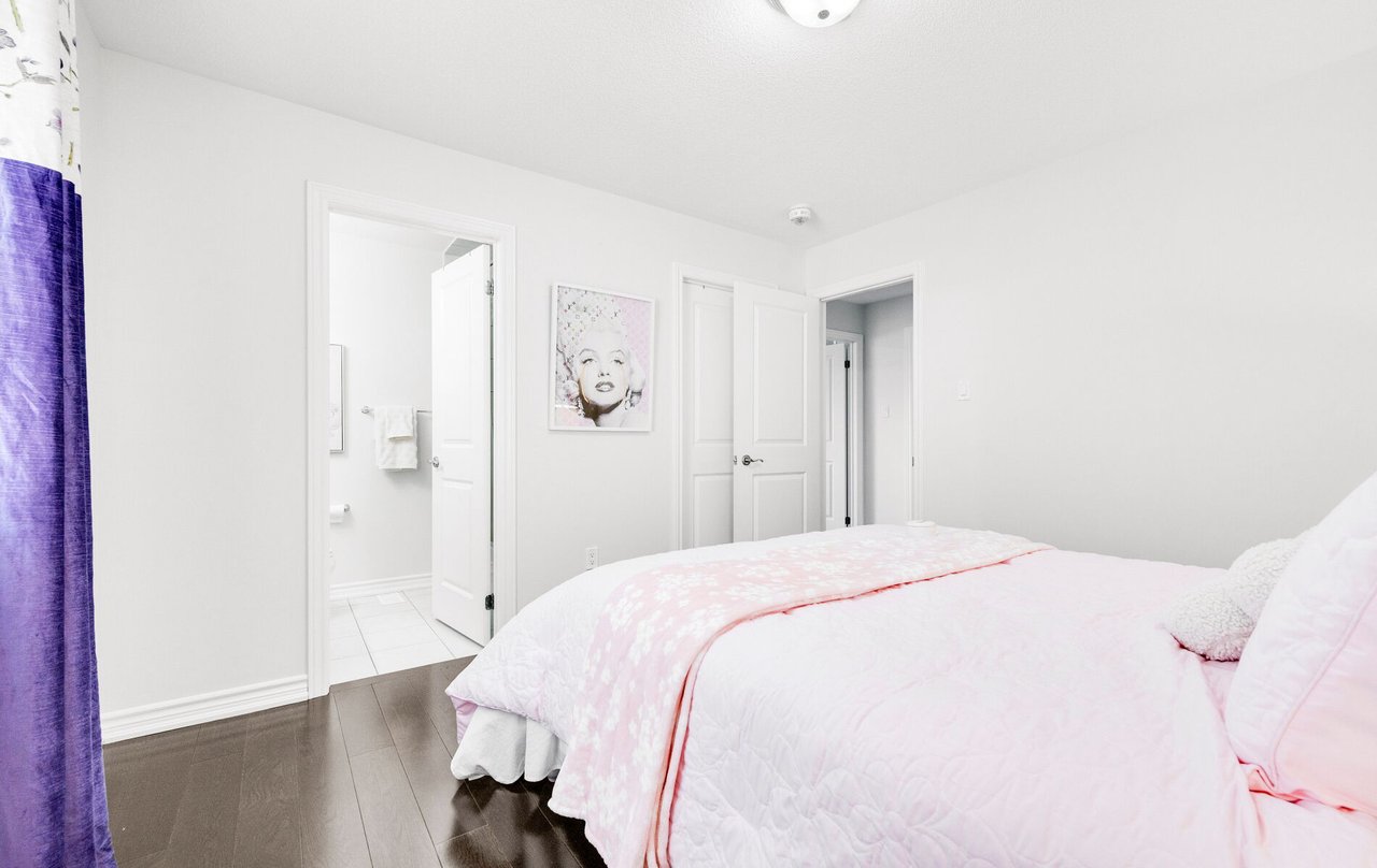 46 Lola Crescent