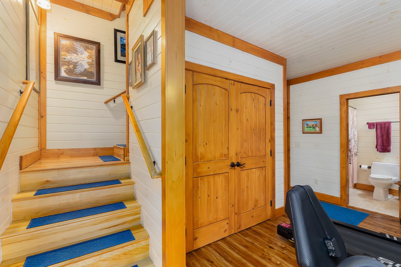 151 Diamond Falls Boulevard