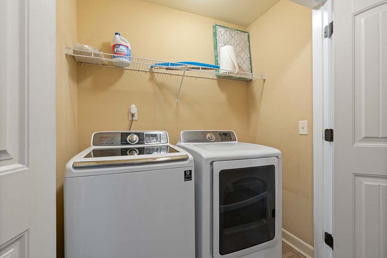 Large Lot - Minutes from Huntsville - Lawn Care Included