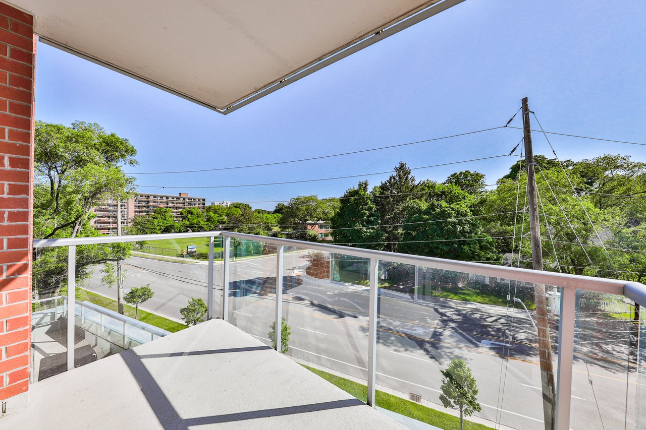 402-551 Maple Avenue, Burlington