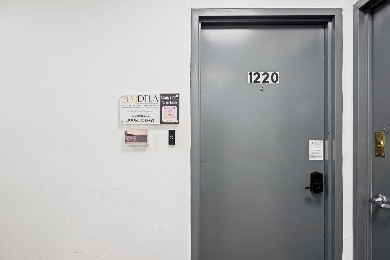 Studio 1220🗽