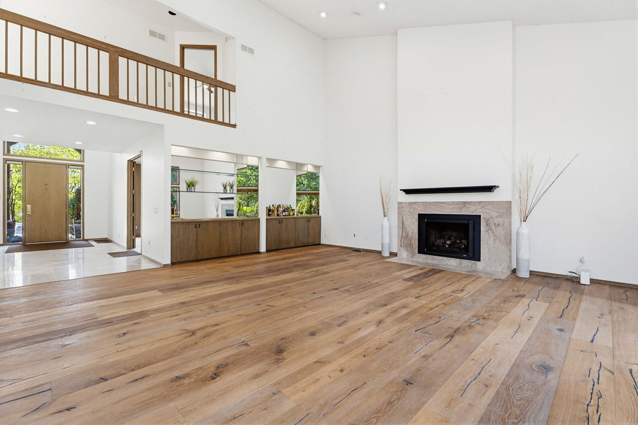 1743 Beechwood Way