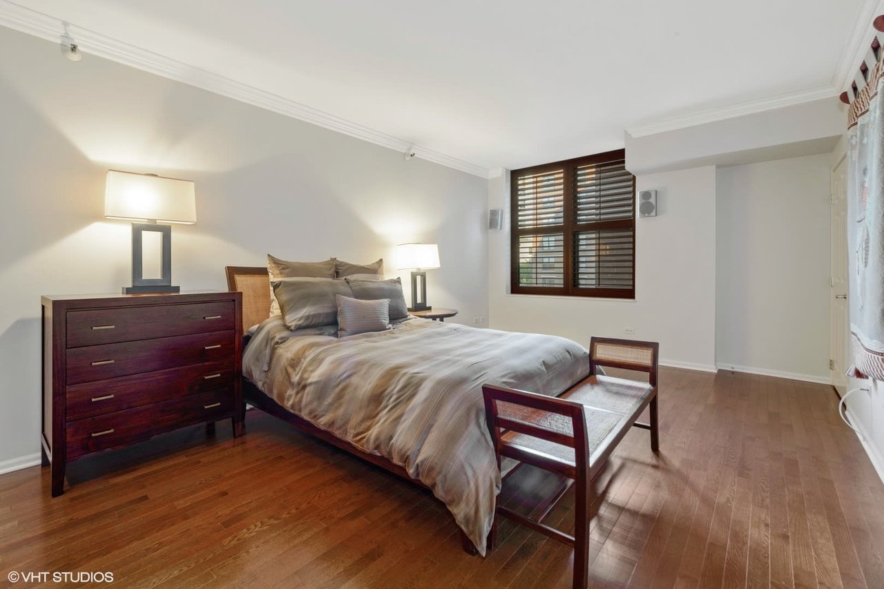 55 W Delaware Pl Unit 313