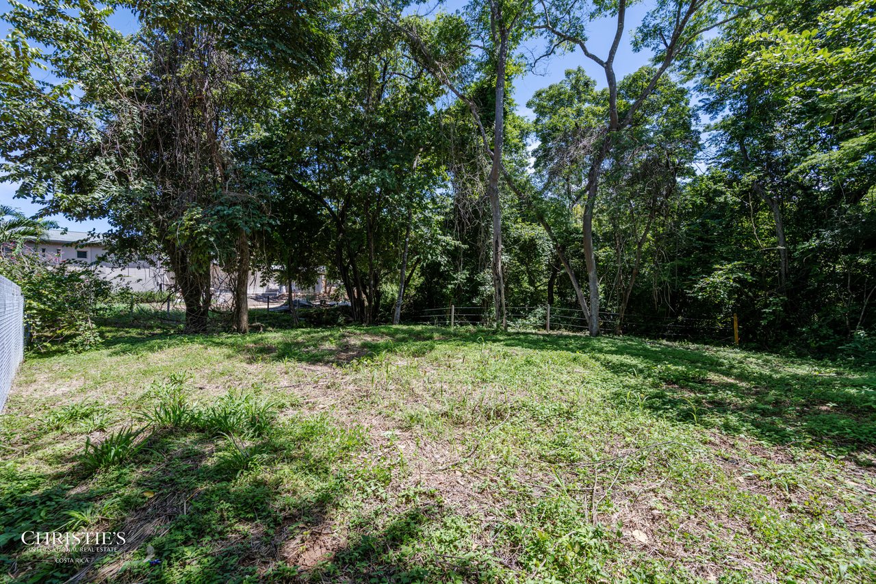 Steps to the Sand – Langosta Beachwalk Lot