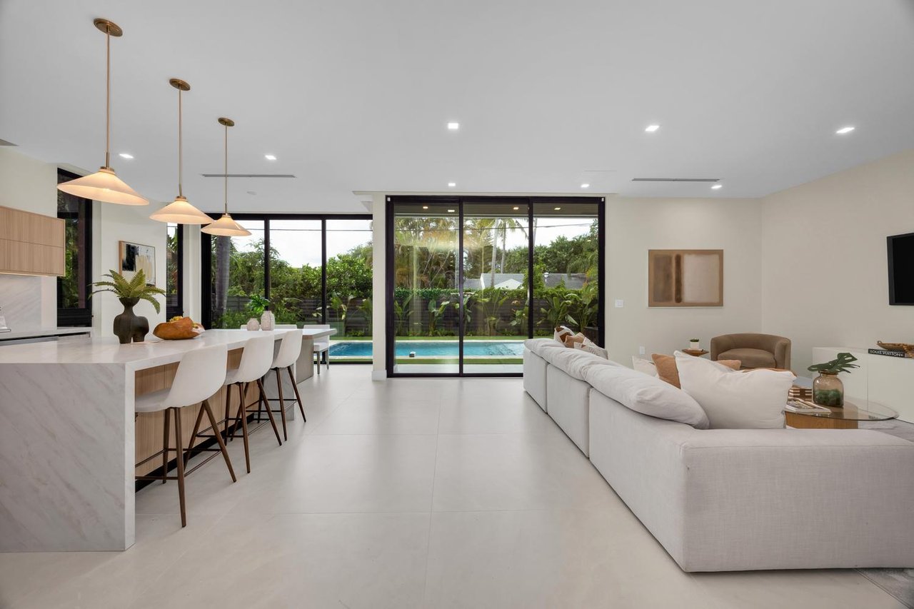 Sophisticated New Construction in the Heart of Miami