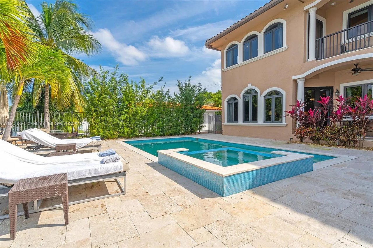 2085-keystone-blvd-north-miami-fl-home-sold-pool