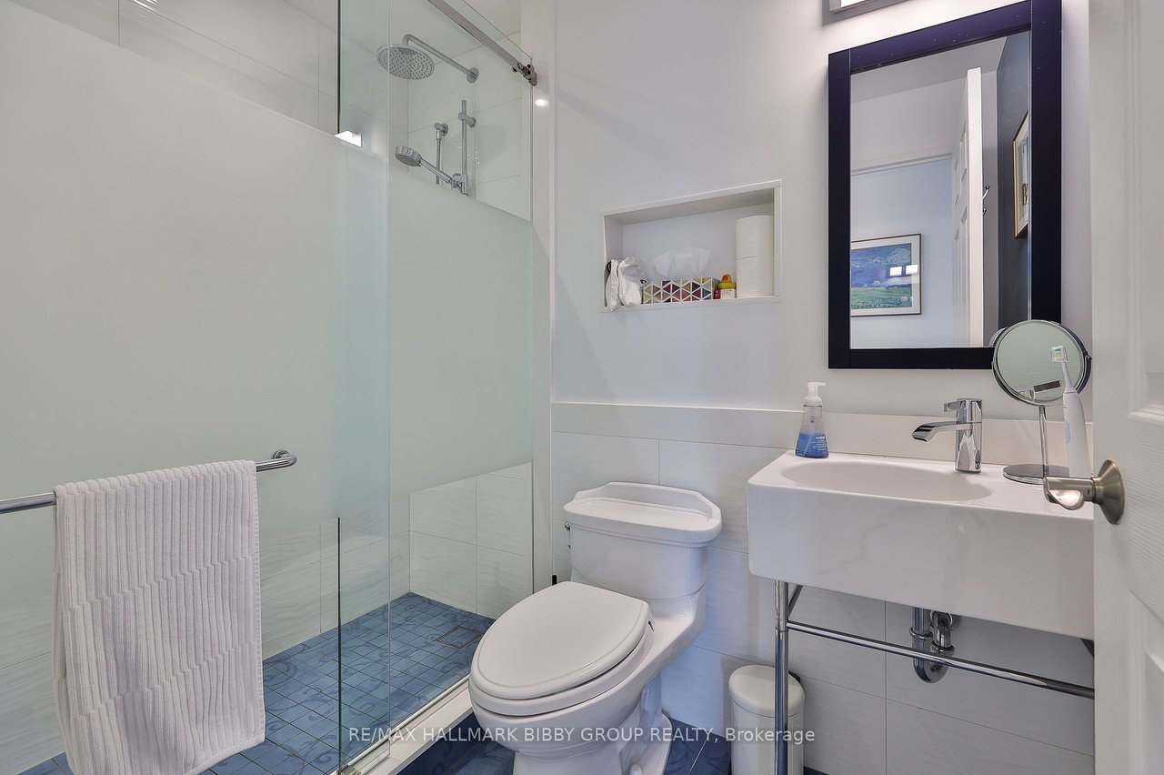 ST. LAWRENCE MARKET LUXURY FEATURE