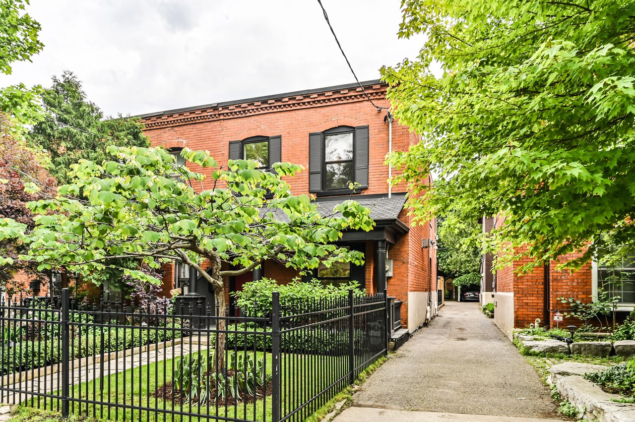 61 Gwynne Avenue, Toronto