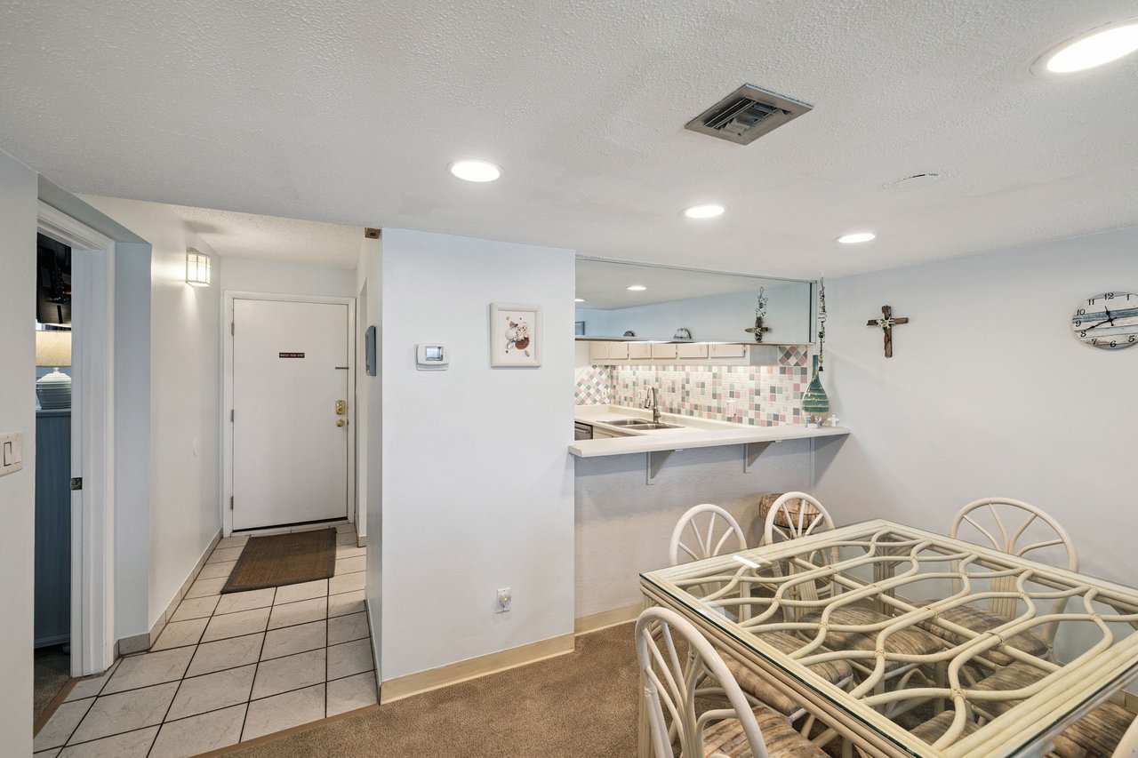 Pinnacle Port Condominium
