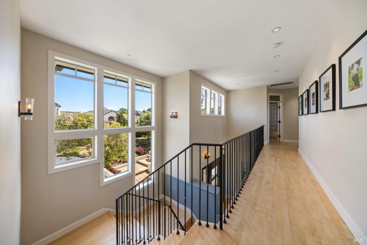 205 Taylor Rd